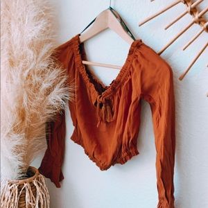 FOREVER 21 off the shoulder cropped top